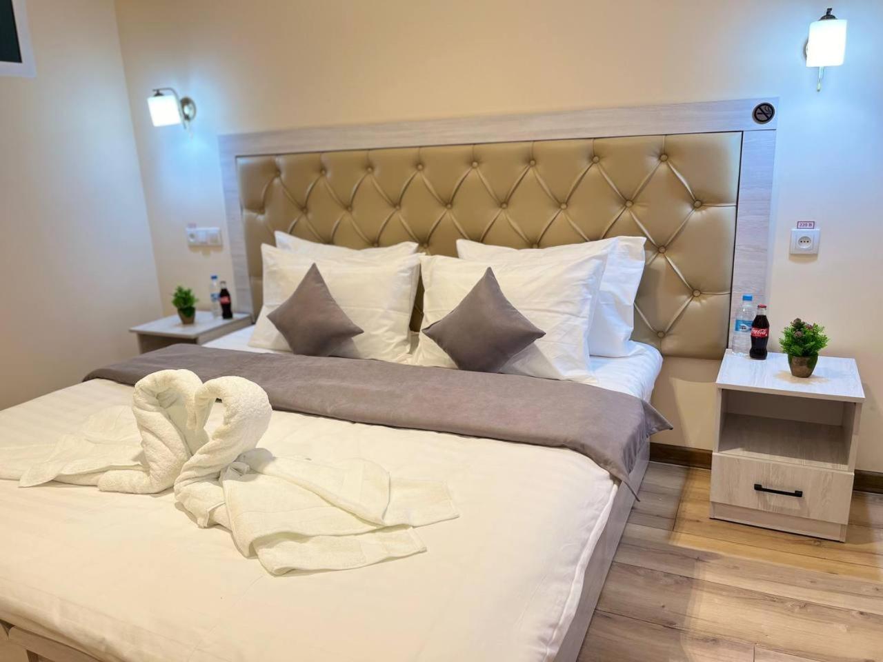 Aks Hotel Ташкент Экстерьер фото