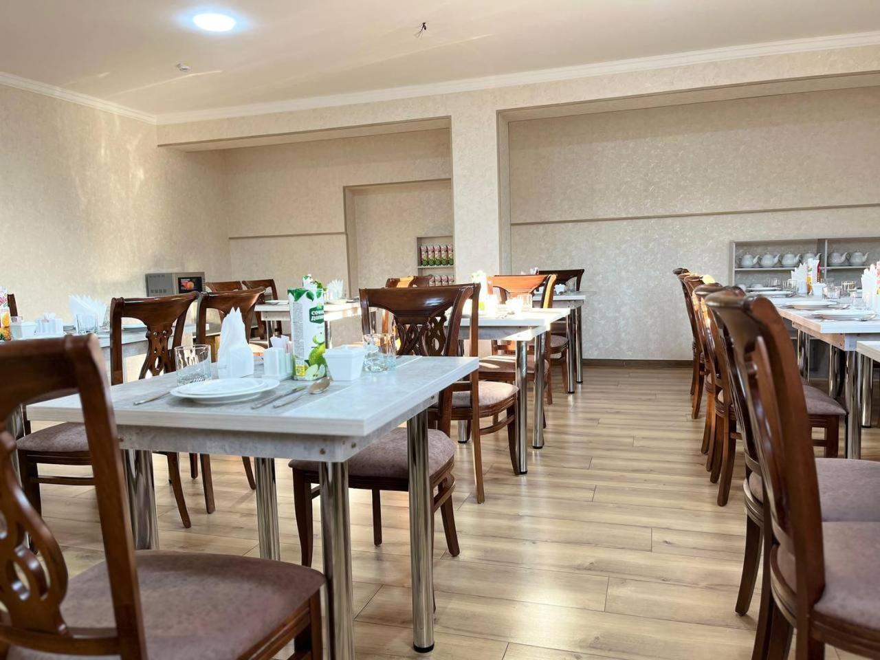Aks Hotel Ташкент Экстерьер фото